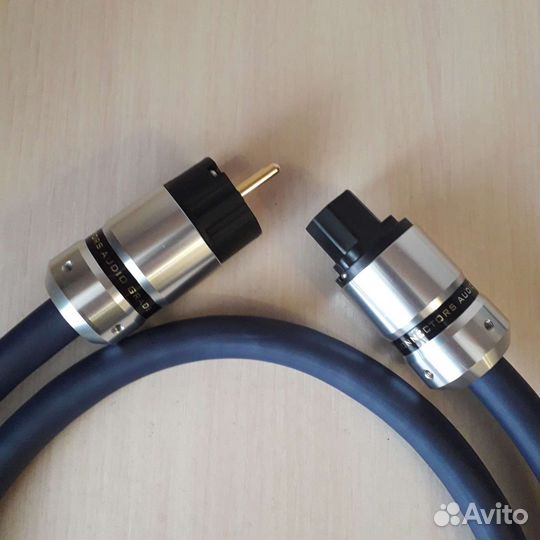 Силовой (сетевой) кабель Monosaudio P902
