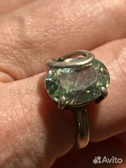 Комплектсерьги и кольцо с празолитом