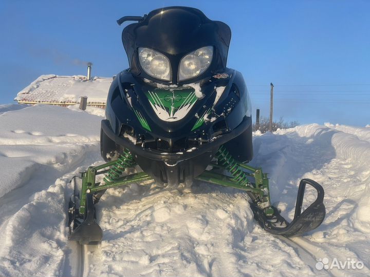 Arctic Cat M8