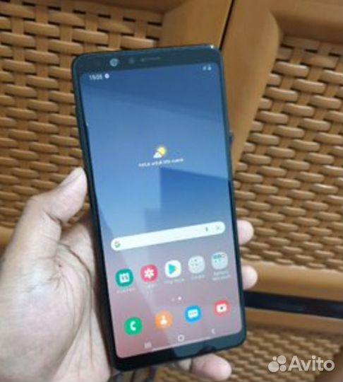 Samsung Galaxy A8 (2018), 4/32 ГБ