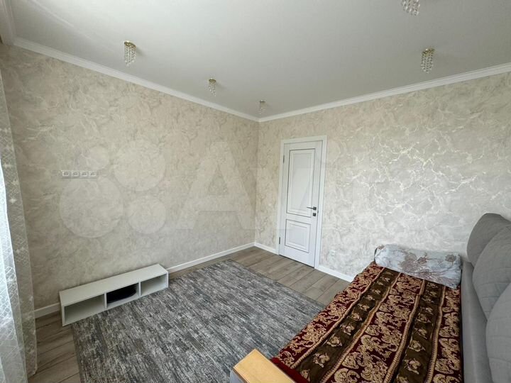 2-к. квартира, 40 м², 2/3 эт.