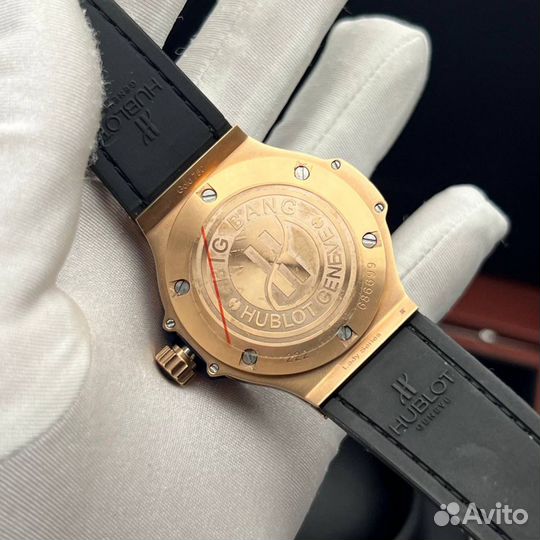 Часы женские Hublot