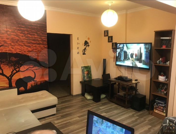 Комната 20 м² в 3-к., 1/2 эт.