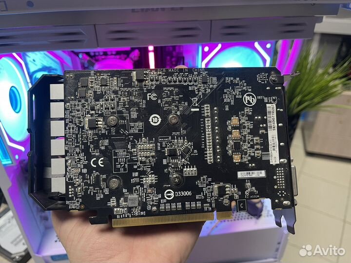 Видеокарта Gigabyte Rx 560 - 4gb. Состояние Идеал