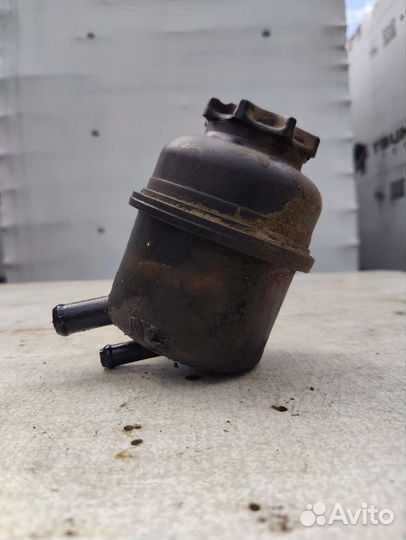 Бачок гидроусилителя Opel omega b