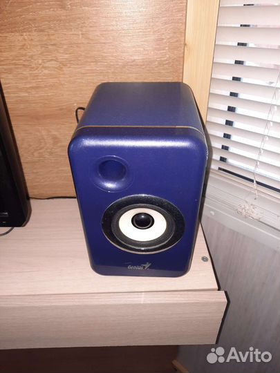 Компьютерные колонки genius