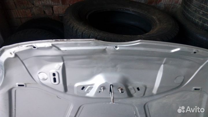 Капот Ford Focus 3