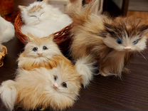 Кошки сувениры из меха