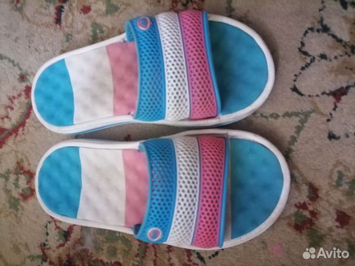 Шлепки для девочки 33
