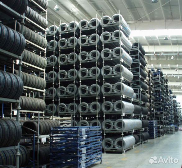 Viatti Strada Asimmetrico V-130 205/55 R16