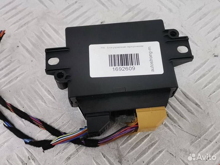 Блок управления парктрониками Audi Q3 8U 2014
