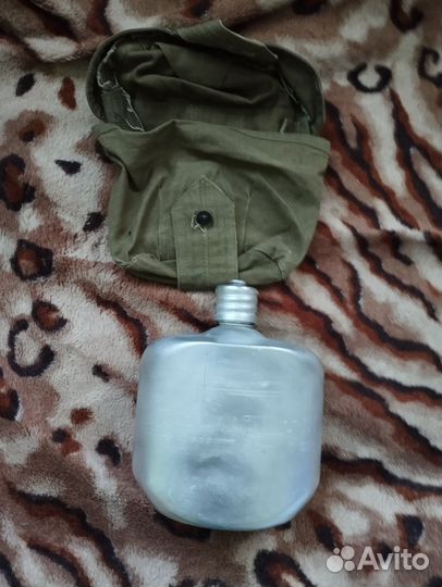 Фляжка армейская