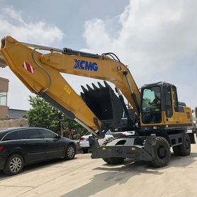 Колёсный экскаватор XCMG XE210WD, 2024