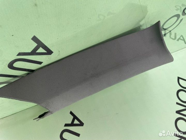 Накладка стойки задняя левая Volkswagen Touareg 7L