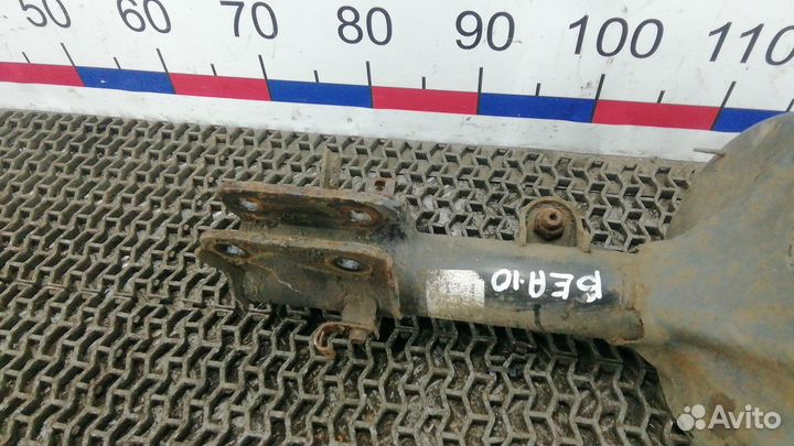 Стойка задняя Kia Sportage II (2004–2010)