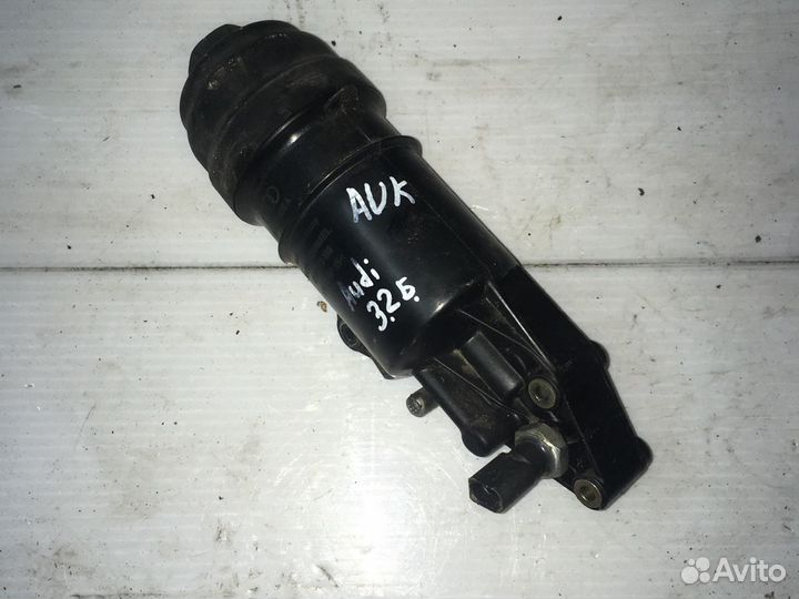Корпус масляного фильтра Audi 3.2fsi 06E115405A
