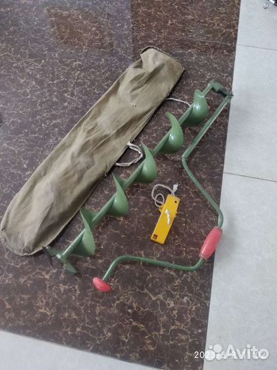 Ледобур СССР, в родном окрасе, чехол, защита