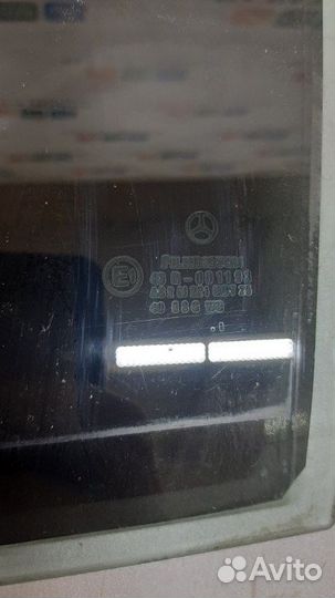 Стекло двери заднее левое Mercedes-Benz C-Class