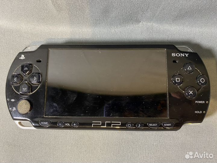 Sony PSP 2004 прошитая 64гб +63 игры