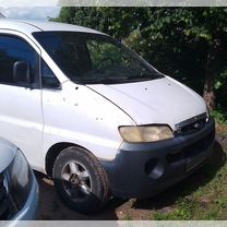 Hyundai H-200 2.5 MT, 2000, 296 361 км, с пробегом, цена 450 000 руб.