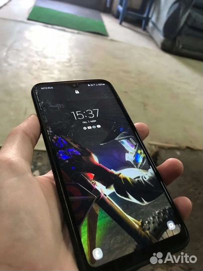 Телефон