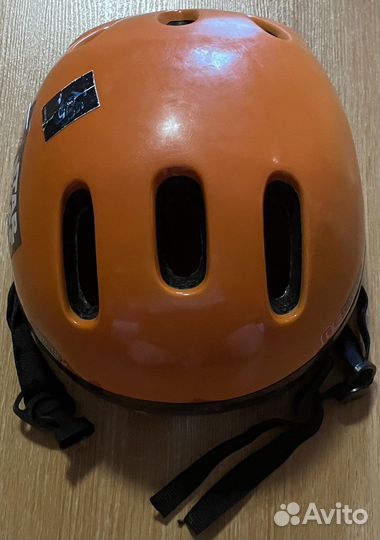 Десткий защитный шлем