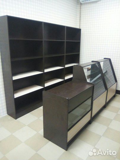 Демонстрационные и выставочные витрины