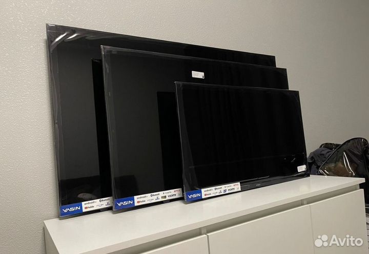 Телевизор smart tv 32.43 диагональ новые