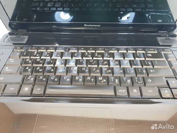 Lenovo Y560 (по зап.частям, разбор, отправка)