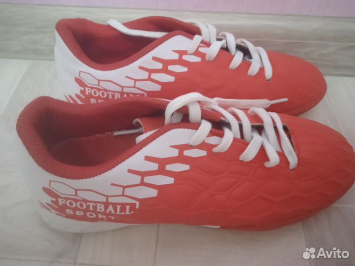 Футбольные бутсы