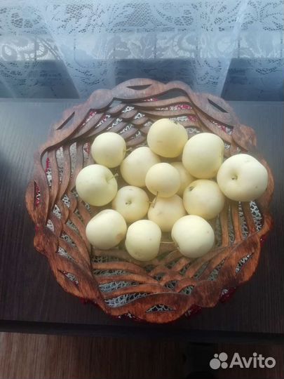 Декоративная тарелка под фрукты