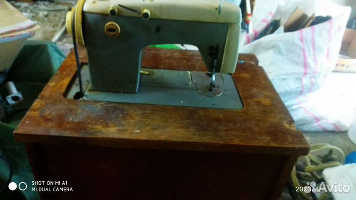 Швейная машина Veritas