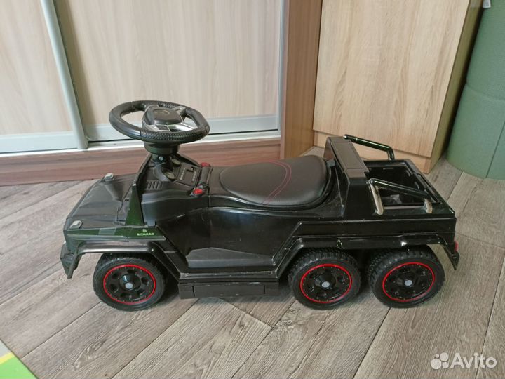 Машинка толокар