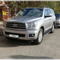 Toyota Sequoia 5.7 AT, 2008, 280 000 км, с пробегом, цена 2 990 000 руб.