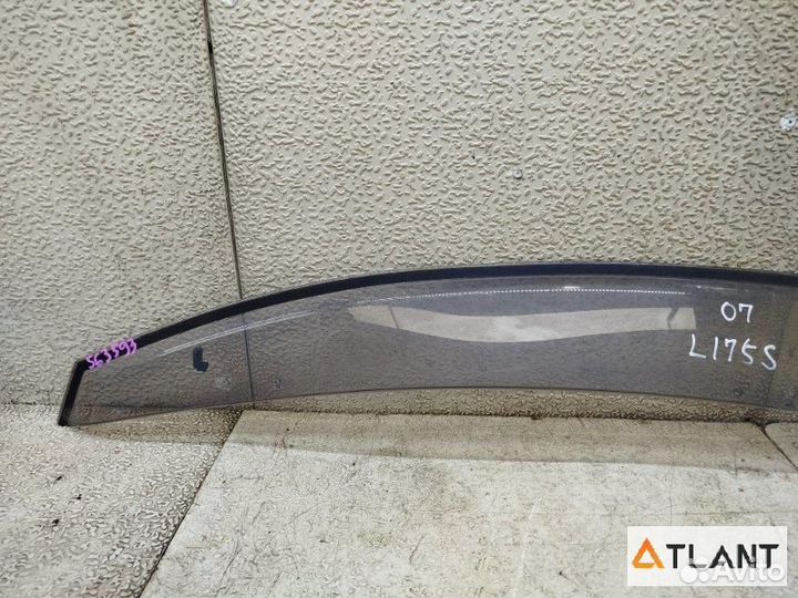 Ветровик передний левый daihatsu move