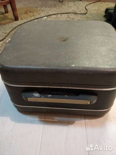 Катушечный магнитофон