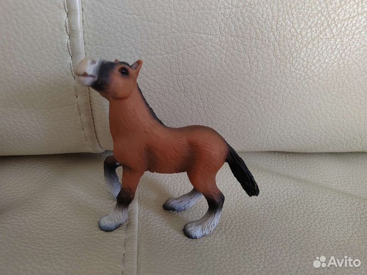 Фигурки животных Schleich, Bullyland