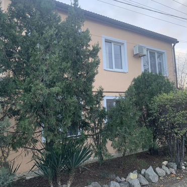 Комната 18 м² в 2-к., 2/2 эт.