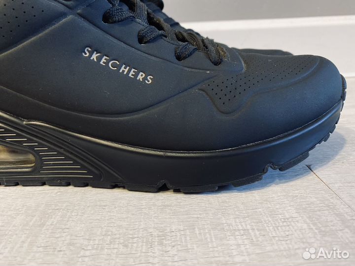 Женские кроссовки Skechers