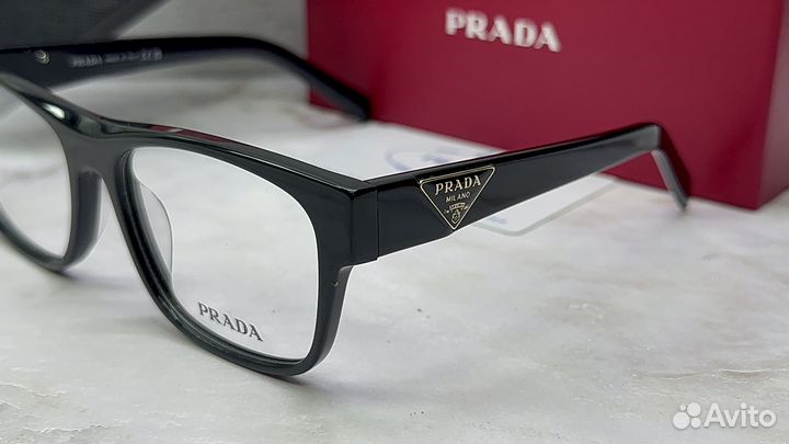 Оправа Prada