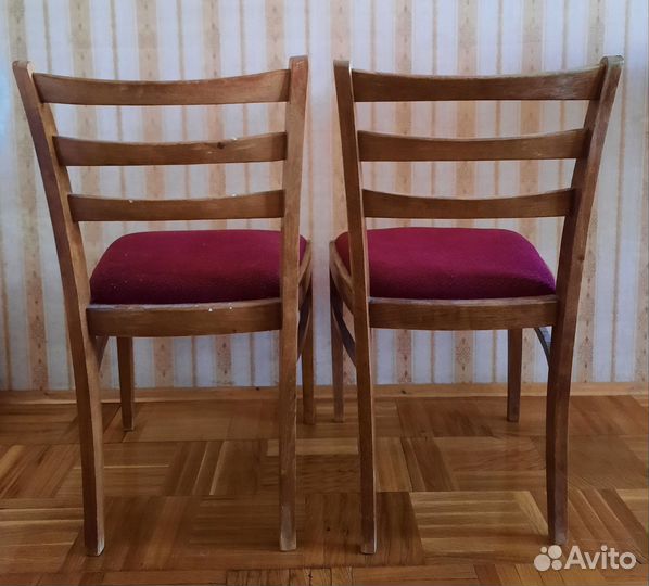 Стулья деревянные. Румыния. 2 штуки