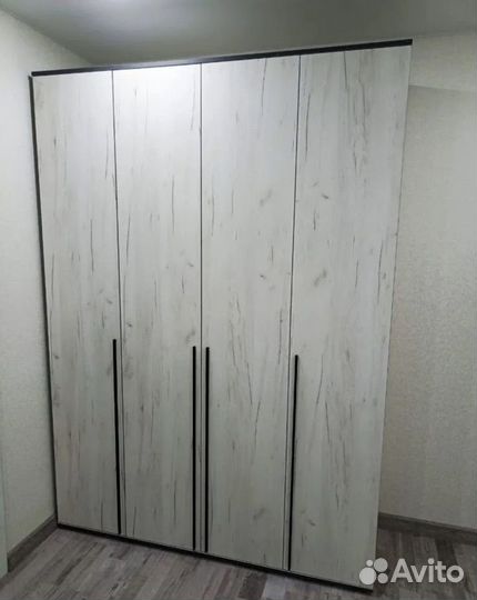 Шкаф распашной