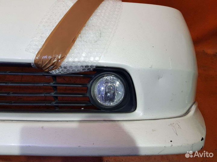 Бампер передний Toyota Prius NHW20