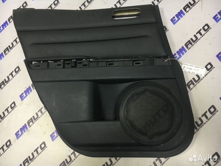 Обшивка двери задней левой Мазда сх7