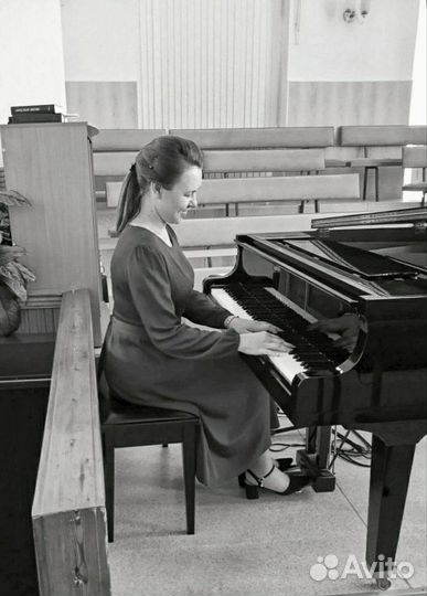 Репетитор по фортепиано