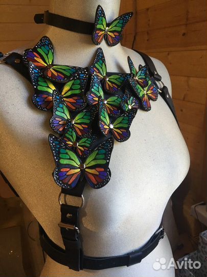 Портупея с бабочками 