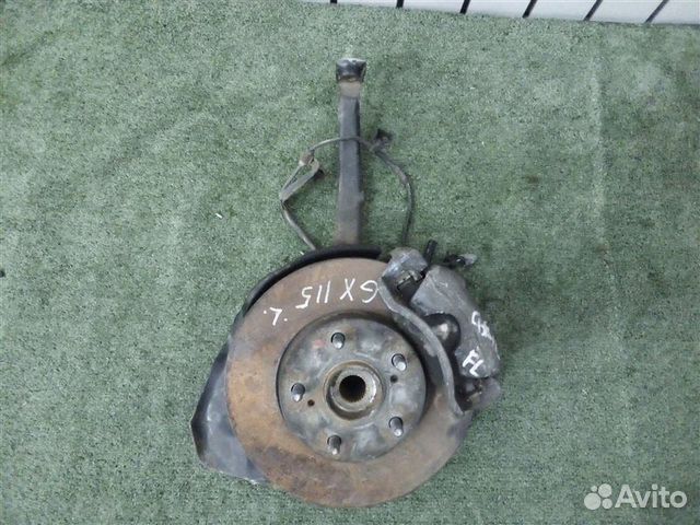 Ступица (кулак, цапфа) передняя левая Toyota Mark