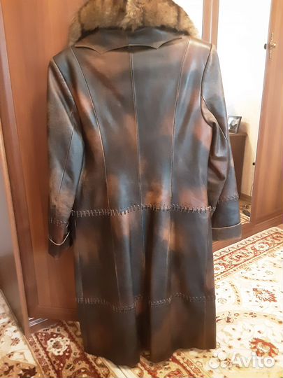 Пальто женское кожанное демисезонное