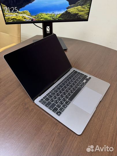 MacBook Air M1 13-inch 256Gb Space Gray