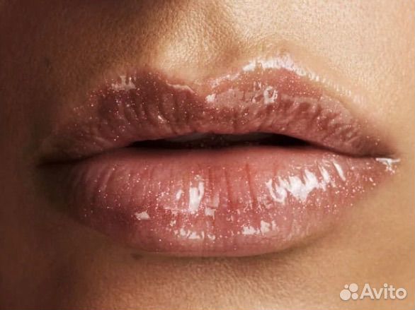 Блеск для губ Fenty Beauty Gloss Bomb
